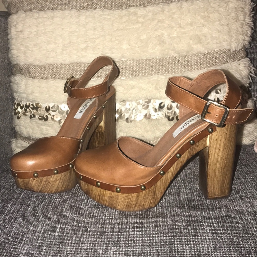 Steve Madden Clog Pumps